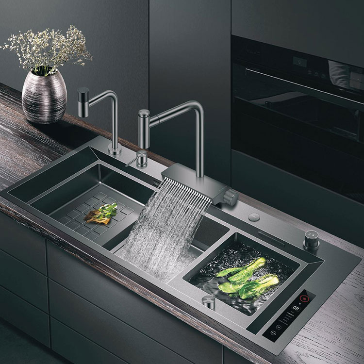 Adakah tenggelam dapur lebih baik di luar panggung atau di atas panggung?